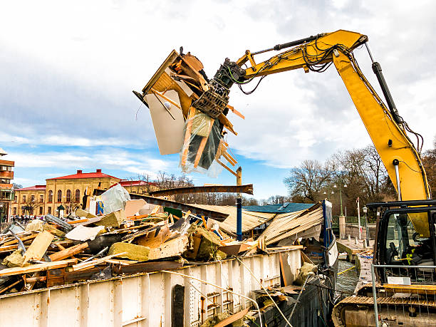 Best Garage Cleanout Services  in Lake Orion, MI